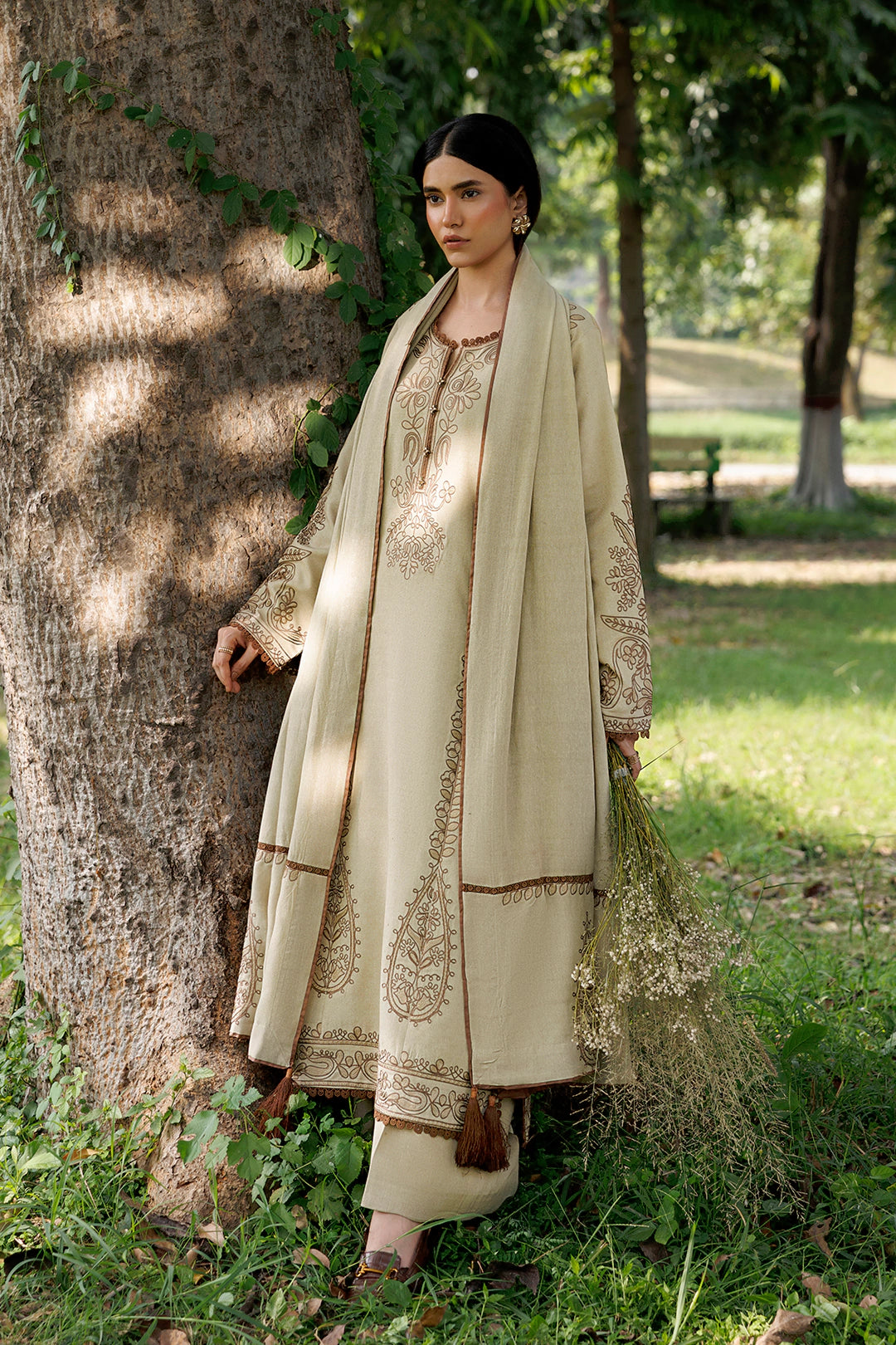 Ivory Willow ivory premium karandi 3-piece with shirt, trouser and shawl, Panache Apparel Winter Garden - image 4 of 9
