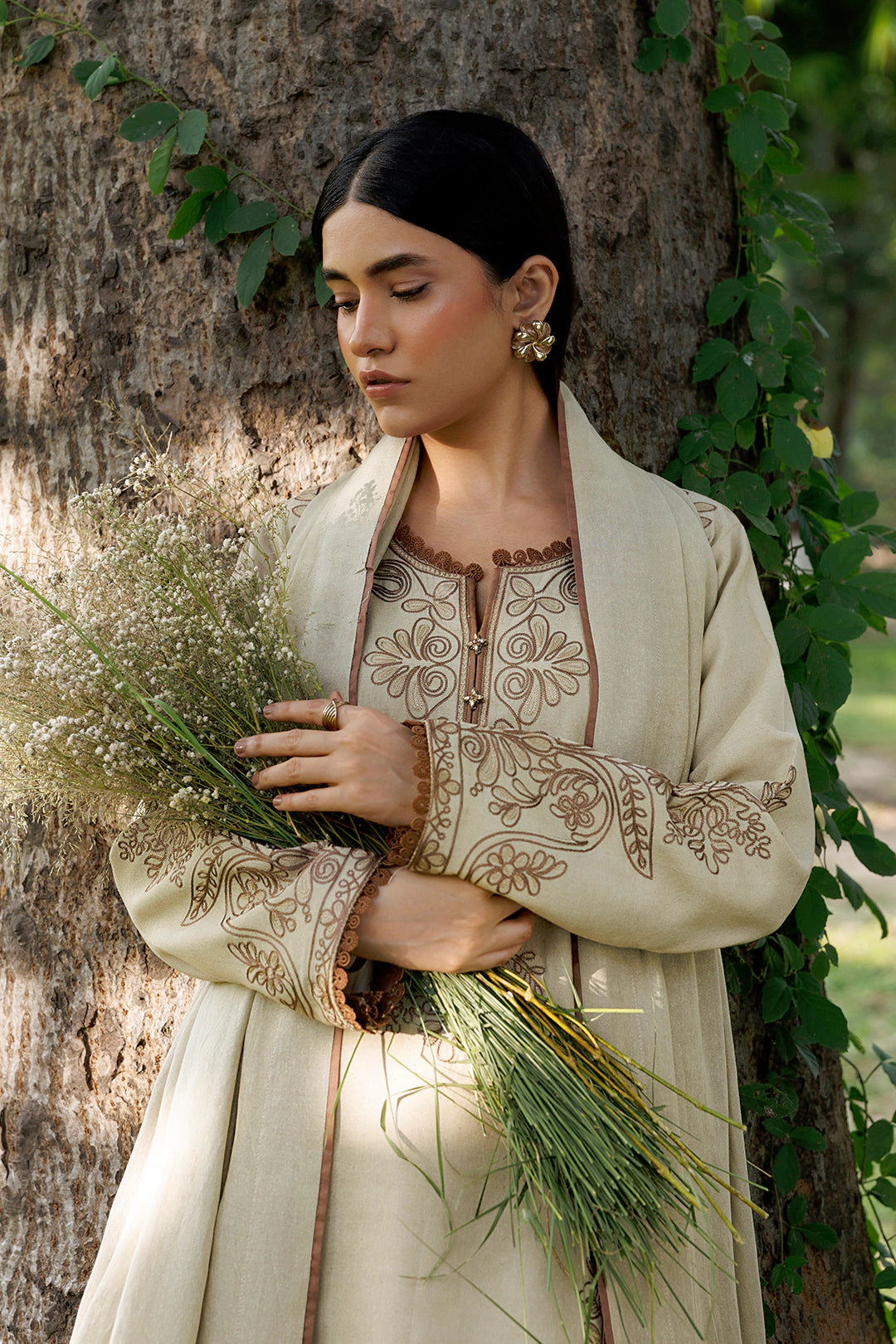 Ivory Willow ivory premium karandi 3-piece with shirt, trouser and shawl, Panache Apparel Winter Garden - image 8 of 9