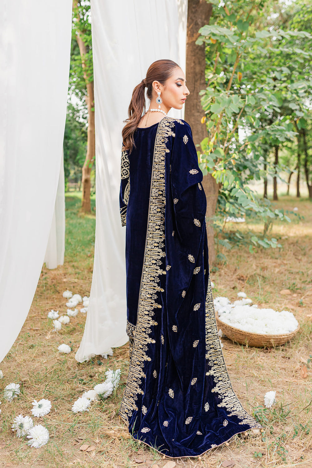 Velvet Dress Design for Ladies Online In Pakistan | Panache Apparel Velvet Dress Design for Ladies Online In Pakistan | Panache Apparel